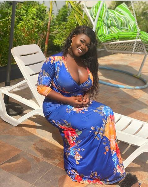 You can’t handle my sexiness -  Sista Afia tells fan