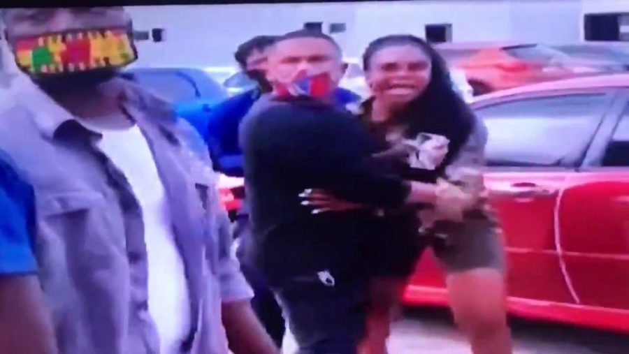 Sista Afia remove her heels and attempt fighting Freda Rhymz on Tv3 premises